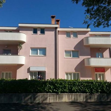 Apartment Smodlaka Dugopolje Exterior photo